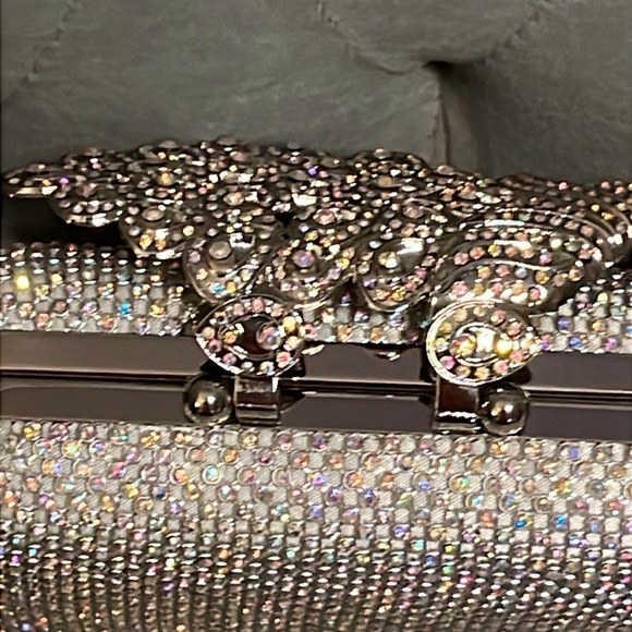 NWT Silver Sequined Clutch, Handbag Shoulder Bag with Peacock Hatch Closure